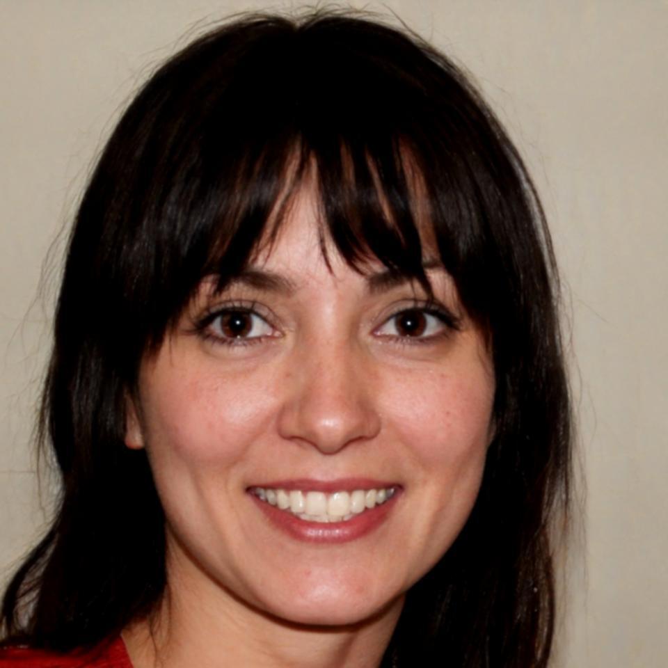 Portrait de Céline Moreau, experte en formation financière à distance